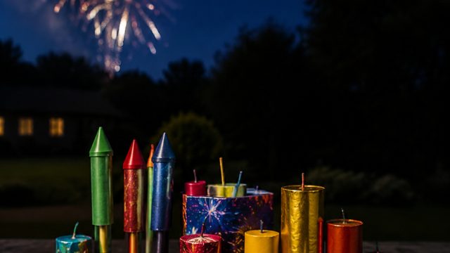 Stay Safe This Independence Day: Essential Firework Tips | bo bigwin138, lucky win lottery, 386 mega Stay Safe This Independence Day: Essential Firework Tips | bo bigwin138, lucky win lottery, 386 mega