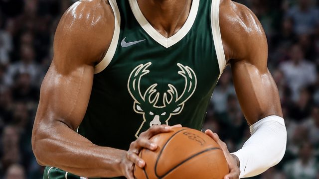 Giannis Antetokounmpo's Move: What It Means for the NBA Landscape | dewa777 slot, pokerbo link Giannis Antetokounmpo's Move: What It Means for the NBA Landscape | dewa777 slot, pokerbo link
